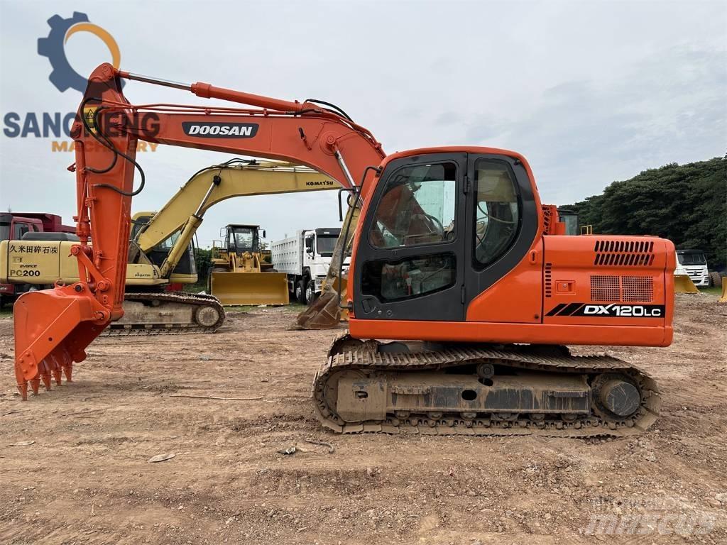 Doosan DX 120 Rupsgraafmachines