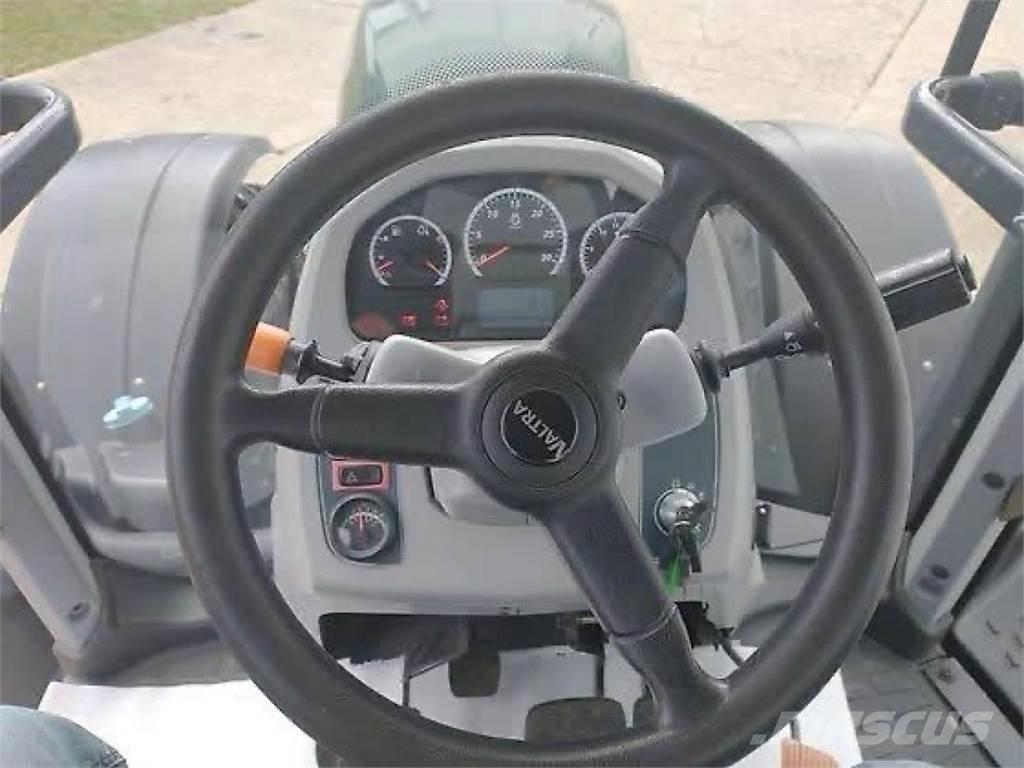 Valtra T 174 E Tractoren