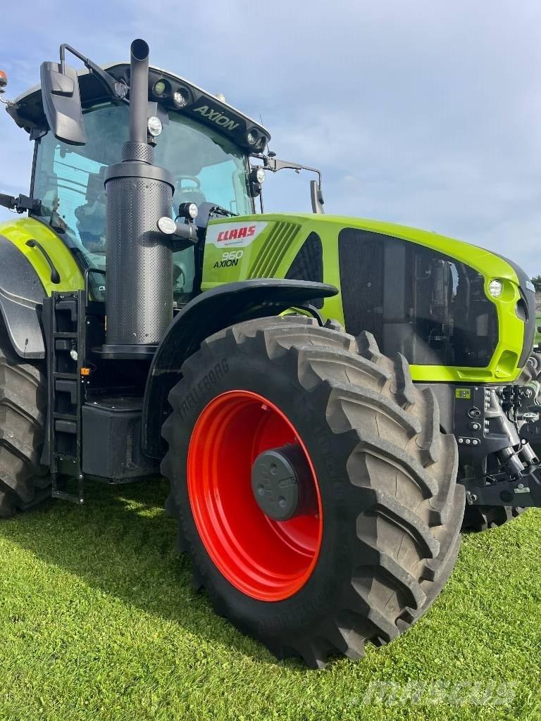 CLAAS Axion 960 Tractoren