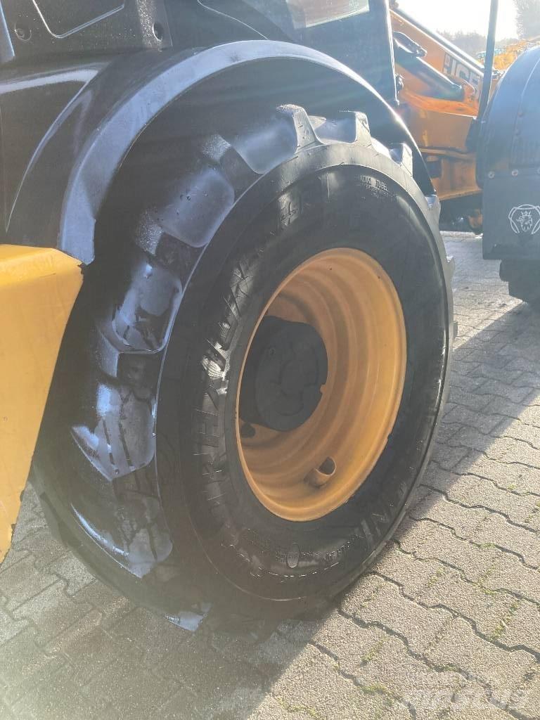 JCB TM 310 S Verreikers voor landbouw