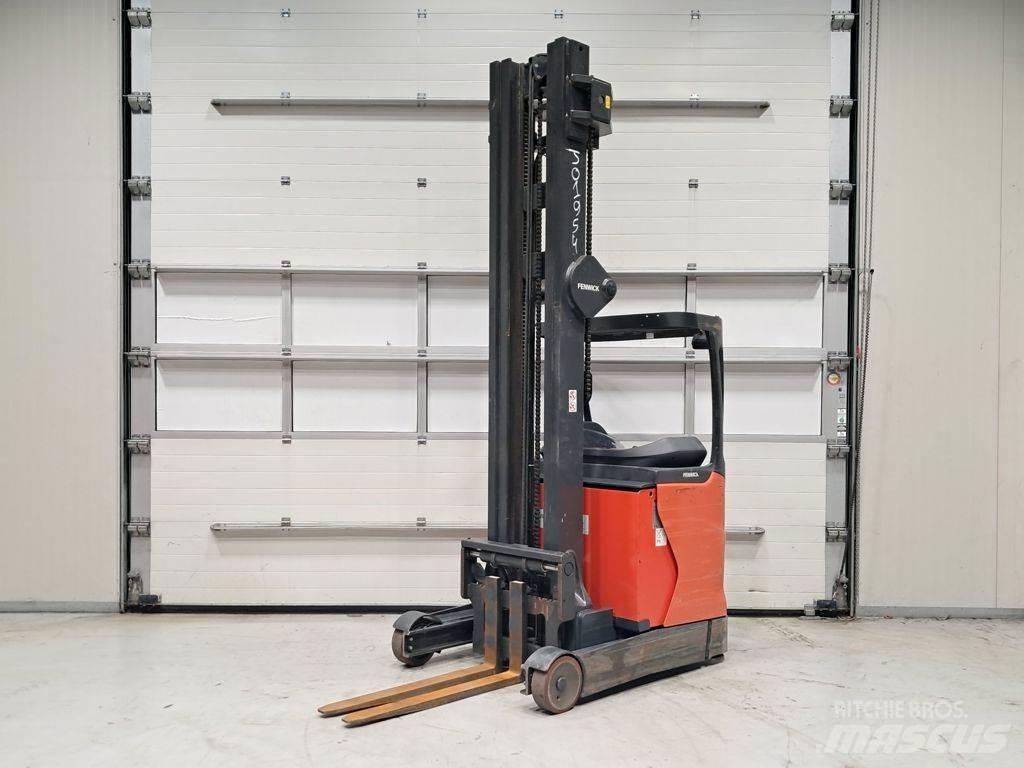 Linde R14 HD Reachtruck voor hoog niveau