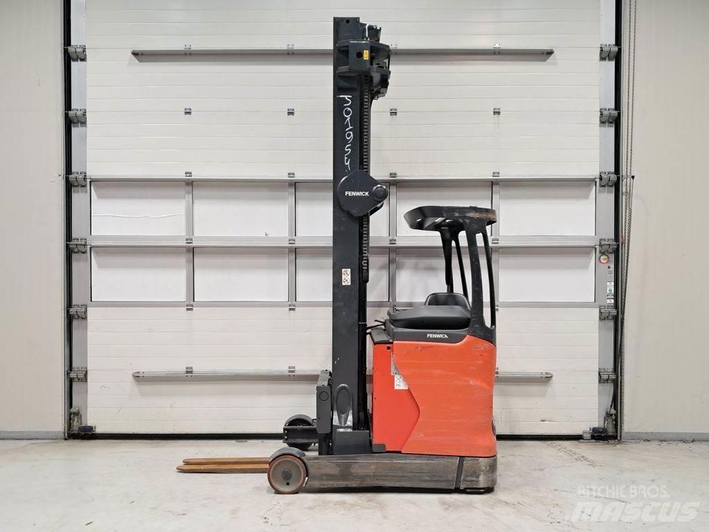 Linde R14 HD Reachtruck voor hoog niveau