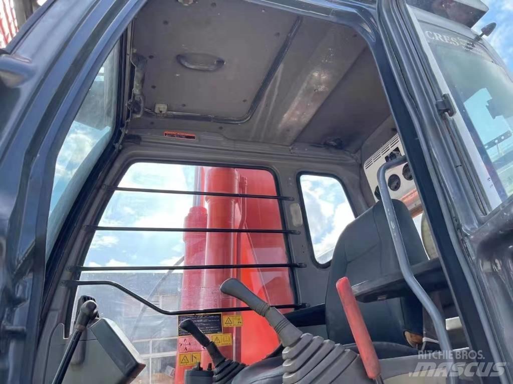 Hitachi ZX 200 C LC Rupsgraafmachines