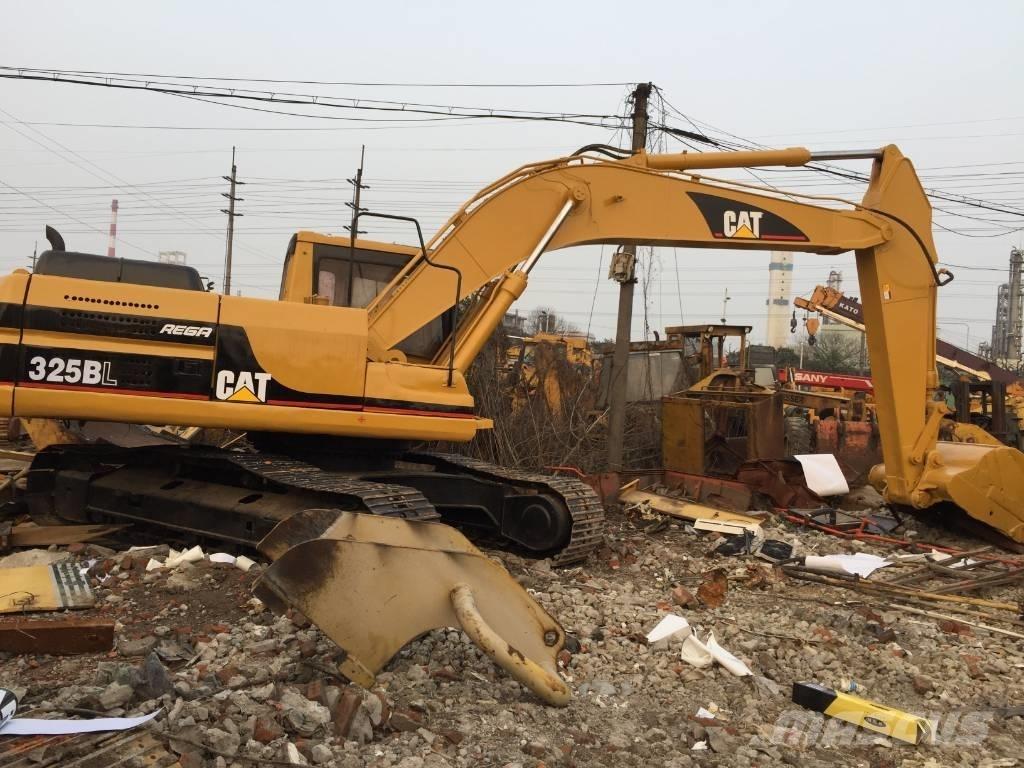 CAT 325 B Rupsgraafmachines