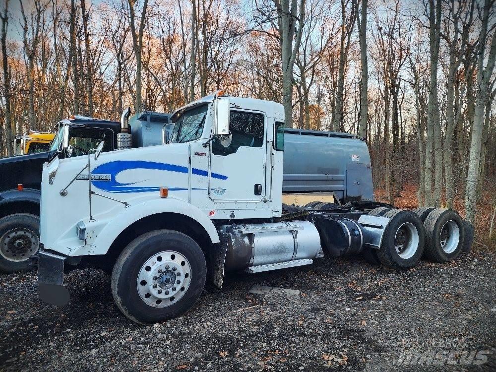 Kenworth T 800 B Trekkers