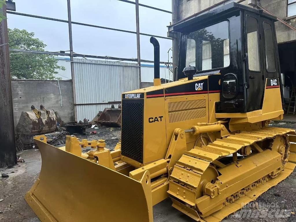 CAT D 4 C Rupsdozers
