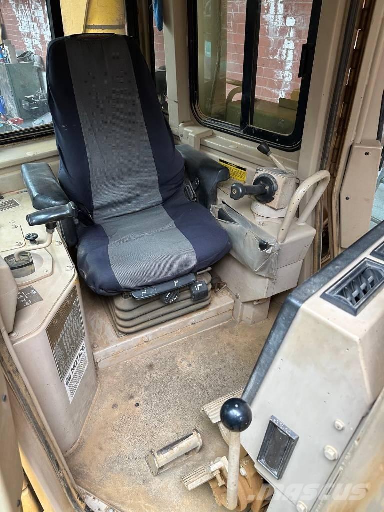 CAT D 6 H II Rupsdozers