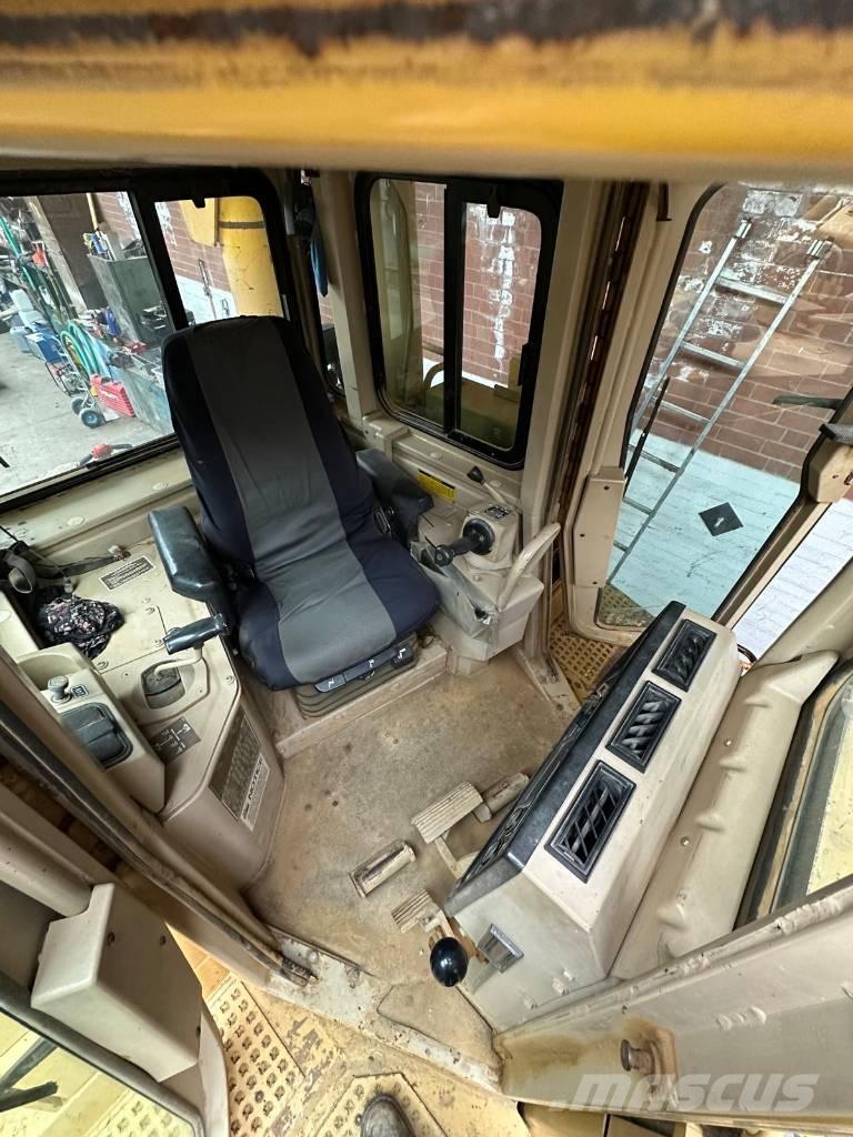 CAT D 6 H II Rupsdozers
