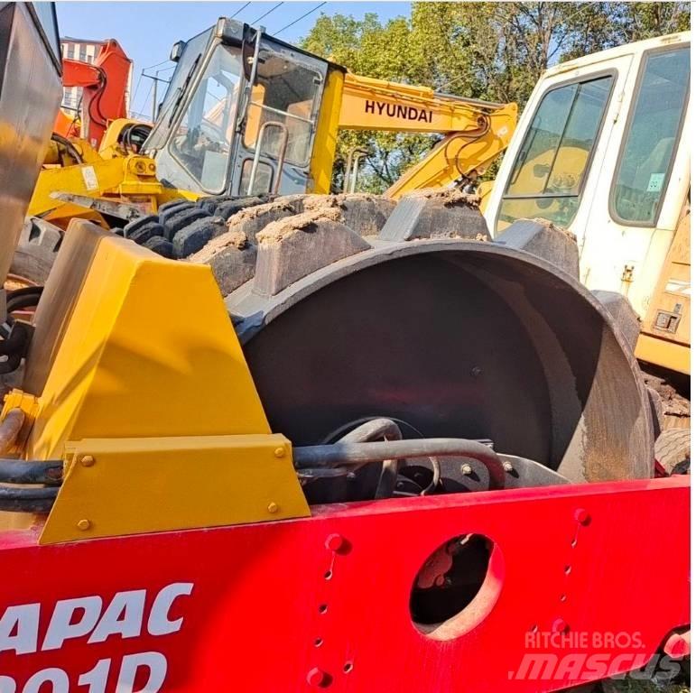 Dynapac CA 301 D Trilrolwalsen