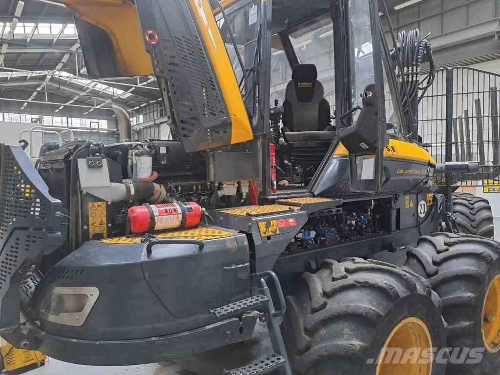 Ponsse Buffalo 8W Uitrijwagens