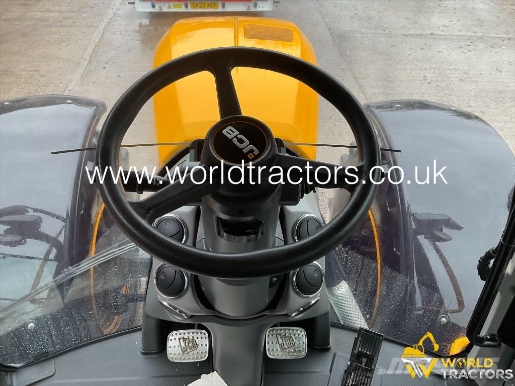 JCB Fastrac 4220 Tractoren