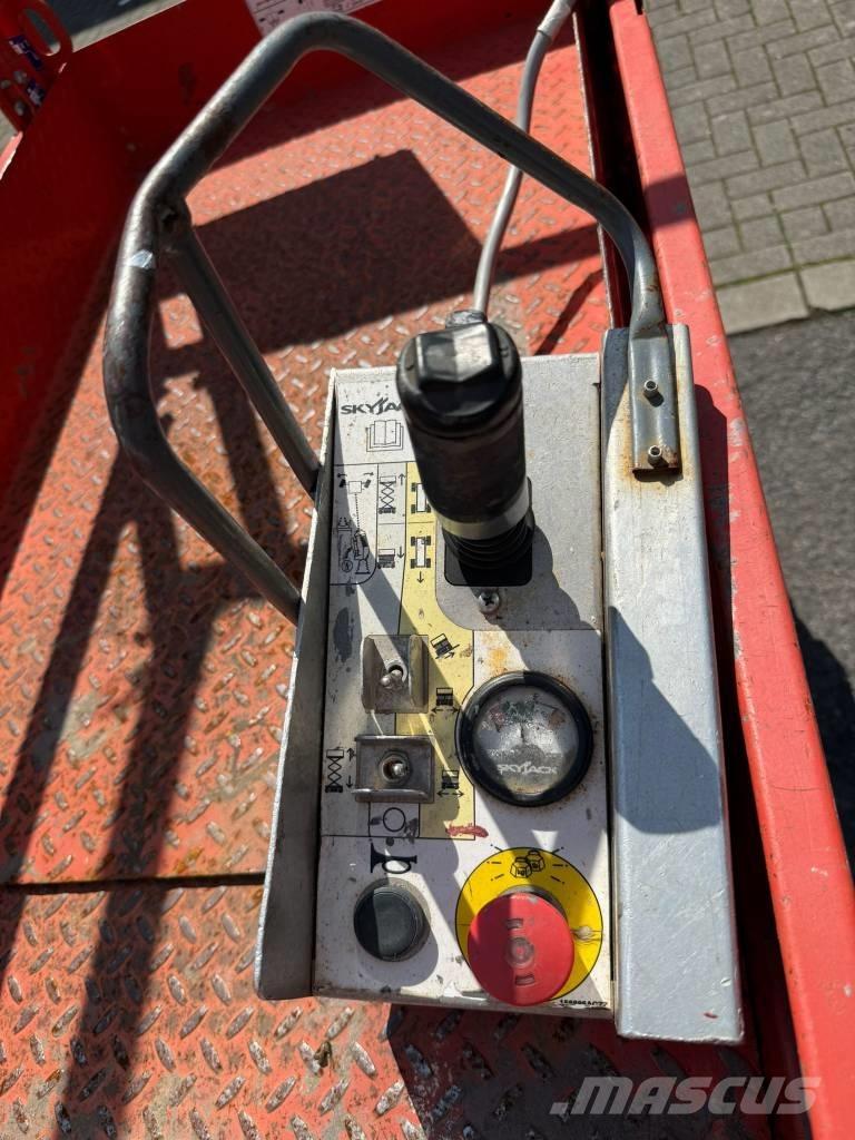 SkyJack SJ 3219 Schaarhoogwerkers