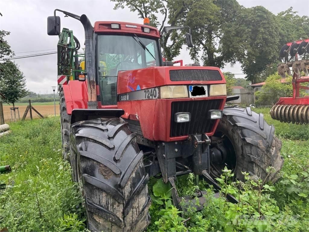 Case IH 7240 Pro Tractoren