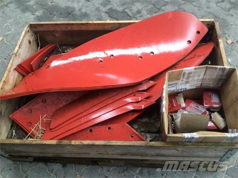  - - - 4 F. XMS950 ST Wentelploegen
