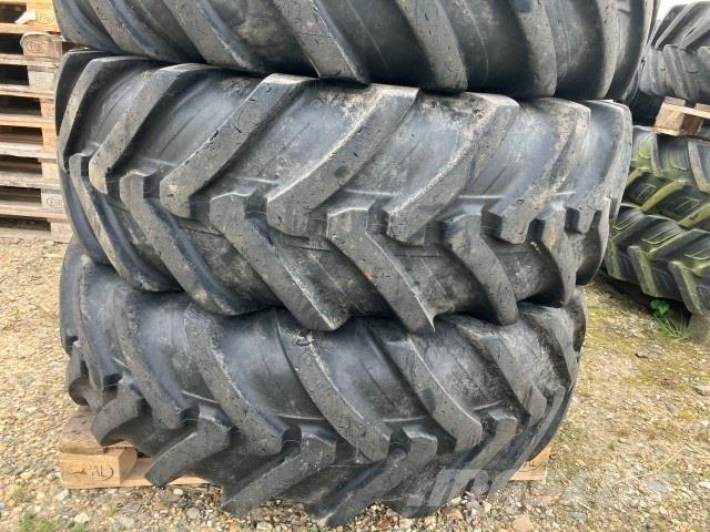  - - - 440/80R28 Banden, wielen en velgen