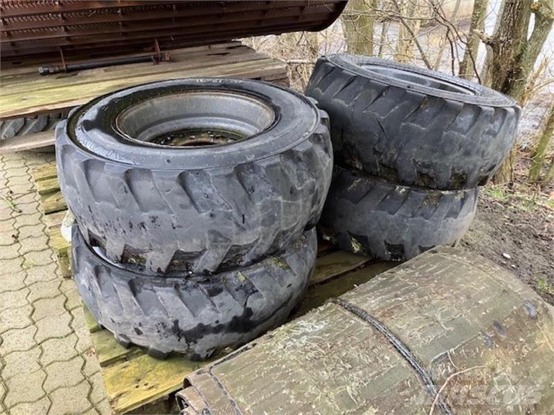  - - - GALAXY Banden, wielen en velgen