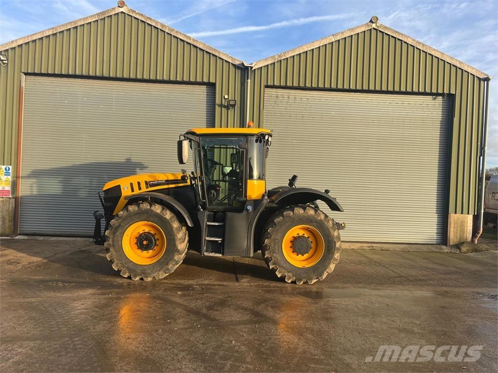 JCB Fastrac 4220 Tractoren