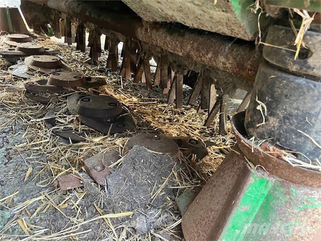 John Deere 131 Overige hooi- en voedergewasmachines