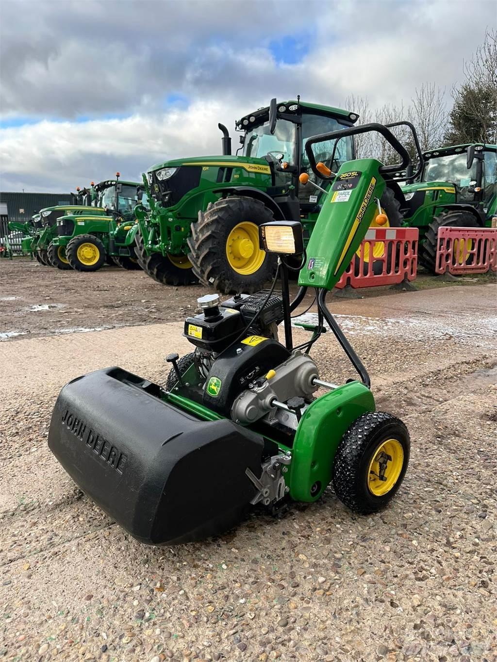 John Deere 260SL Loopmaaier
