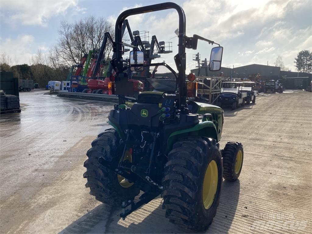 John Deere 3025E Compacttrekkers
