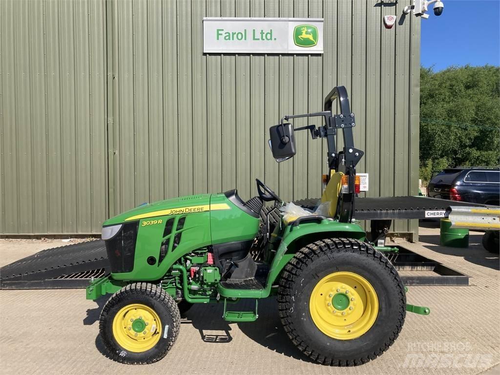 John Deere 3039R Compacttrekkers
