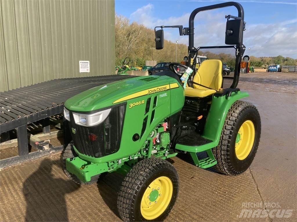 John Deere 3046R Compacttrekkers