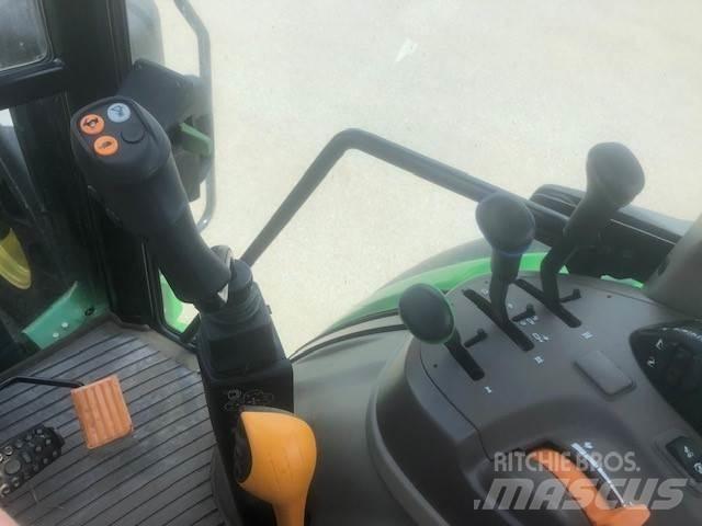 John Deere 5100M Tractoren