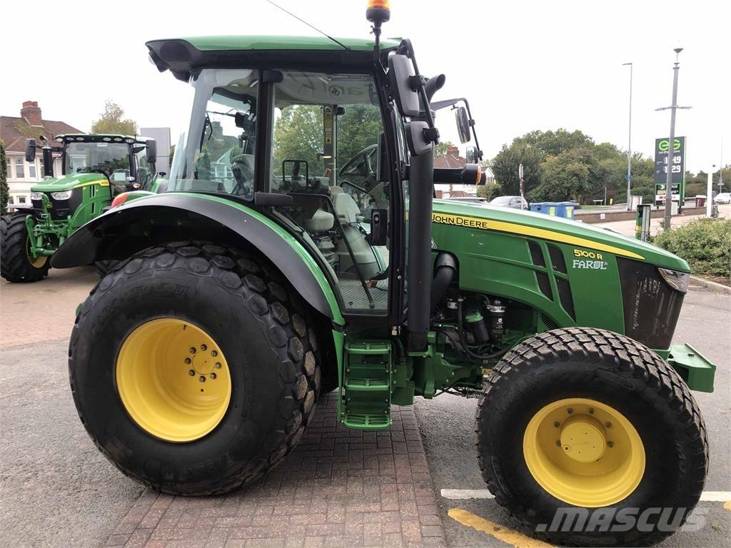 John Deere 5100R Tractoren