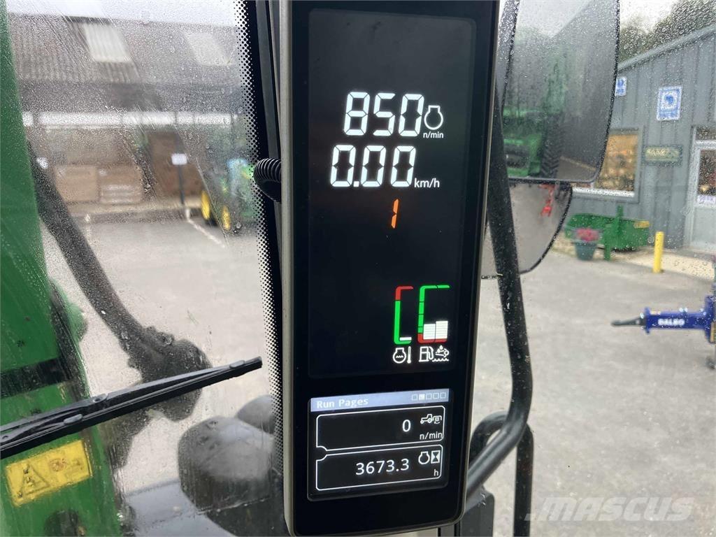 John Deere 6110M Tractoren