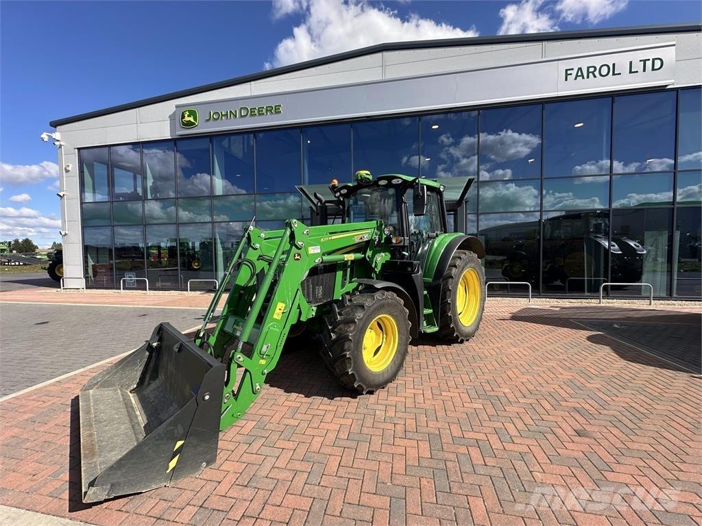 John Deere 6110M Tractoren