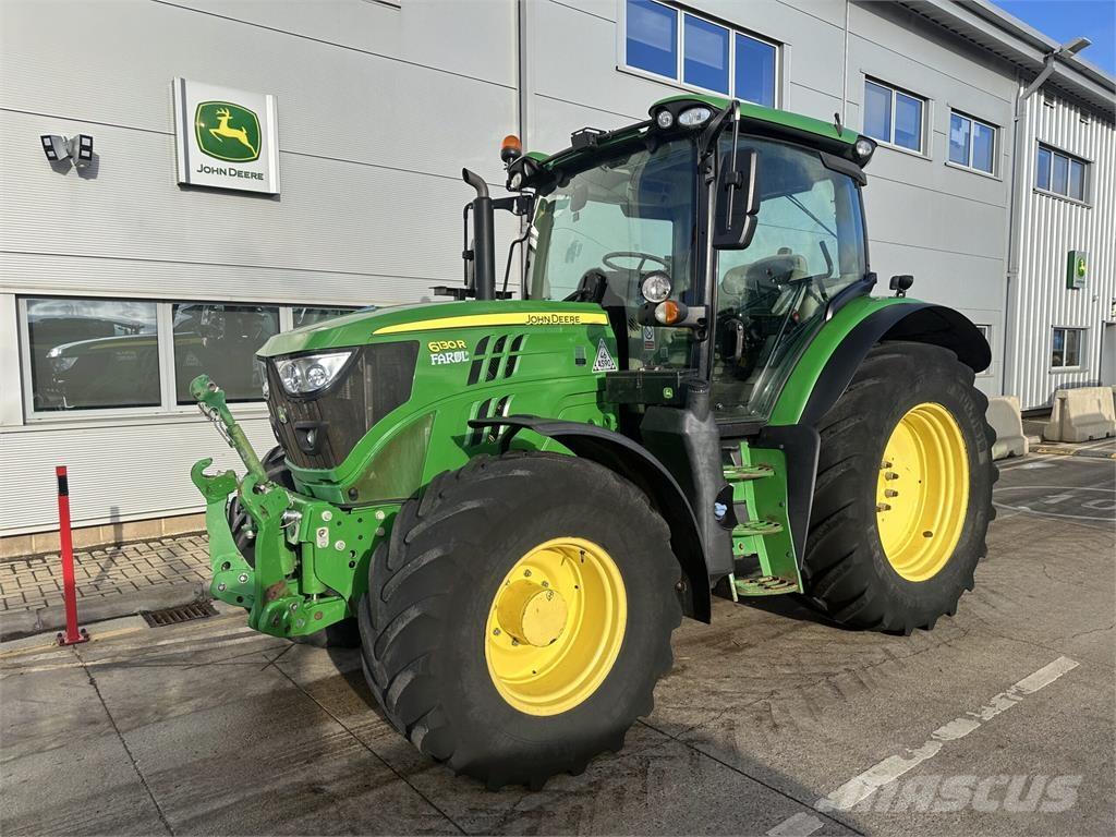 John Deere 6130R Tractoren