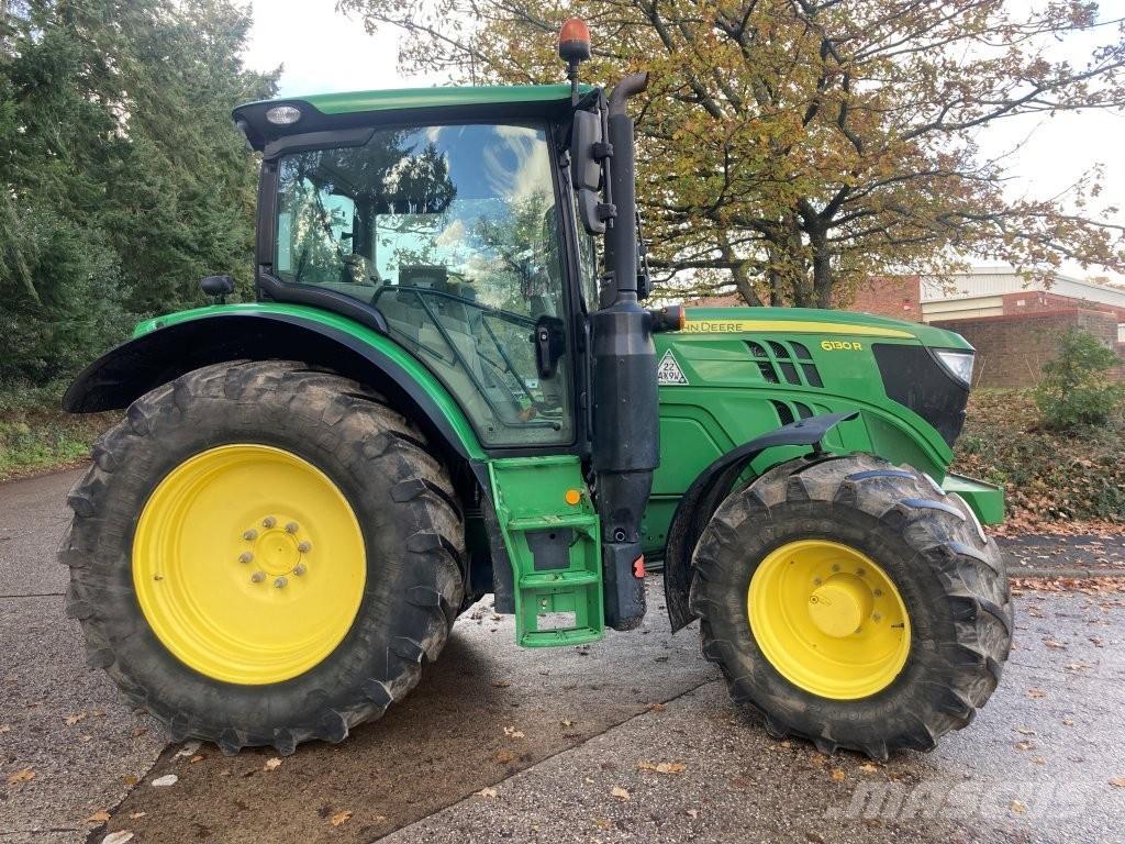 John Deere 6130R Tractoren