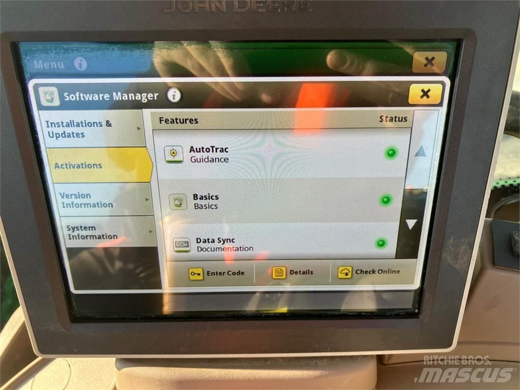 John Deere 6135R Tractoren