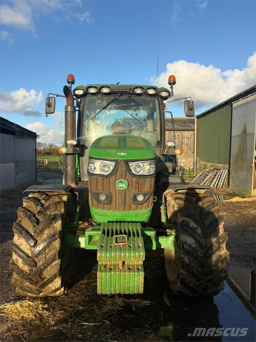 John Deere 6140R Tractoren