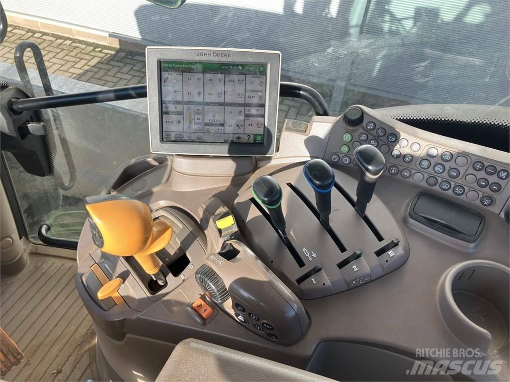 John Deere 6155R Tractoren