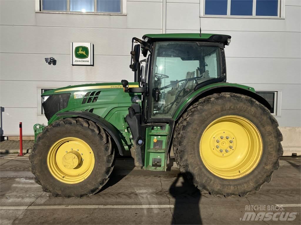 John Deere 6155R Tractoren