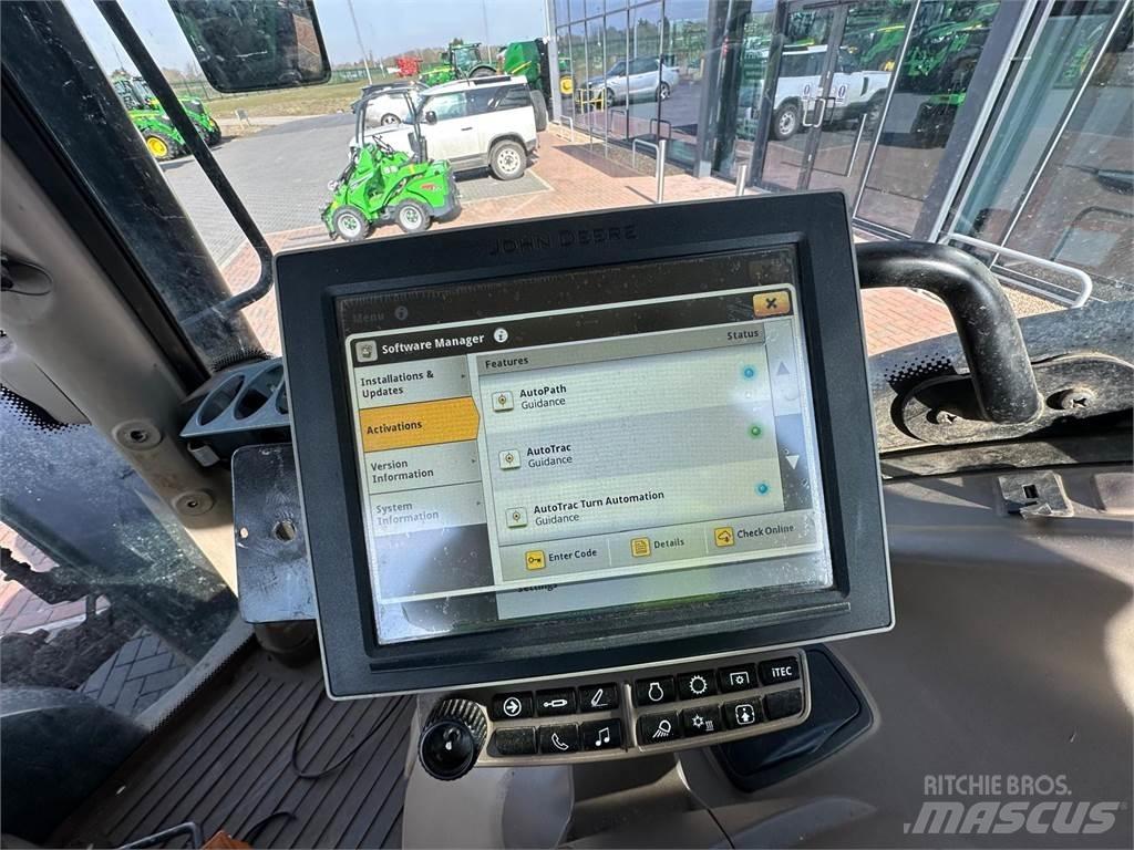 John Deere 6155R Tractoren