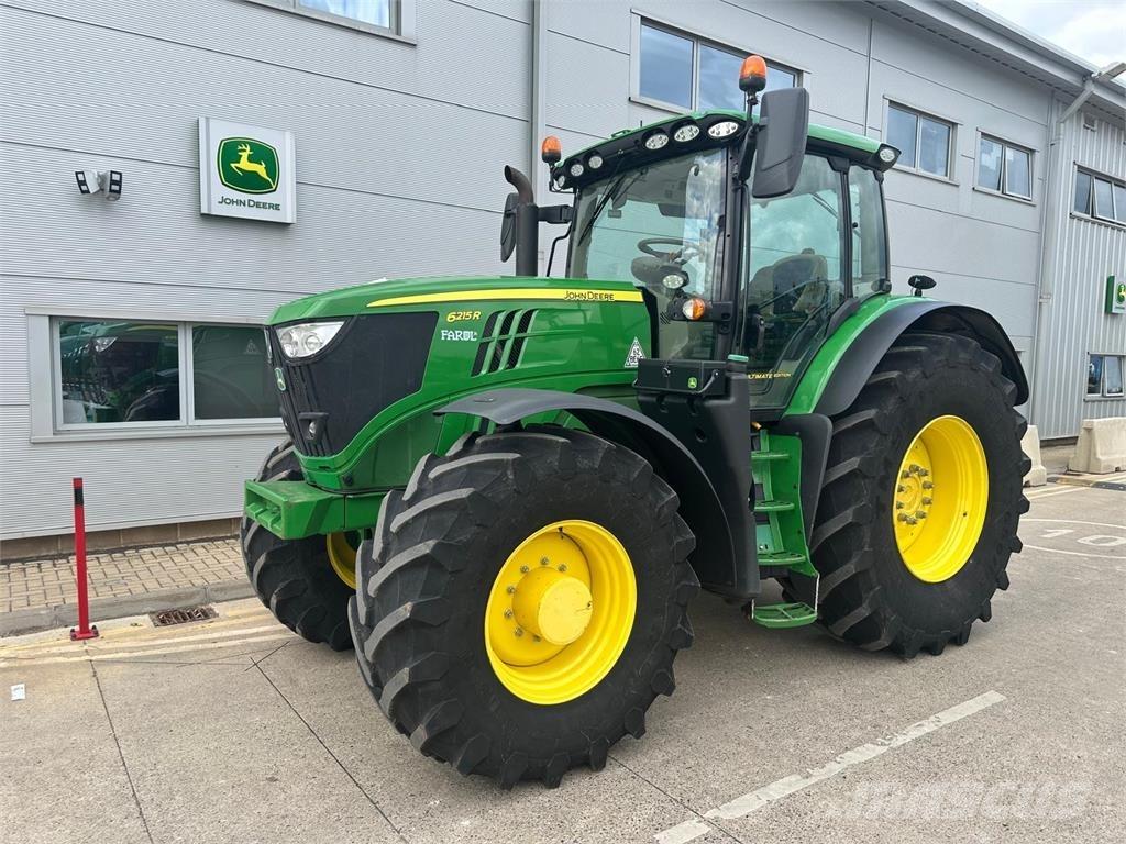 John Deere 6215R Tractoren