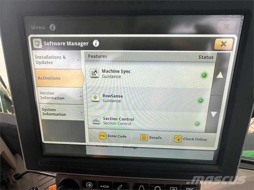 John Deere 6215R Tractoren