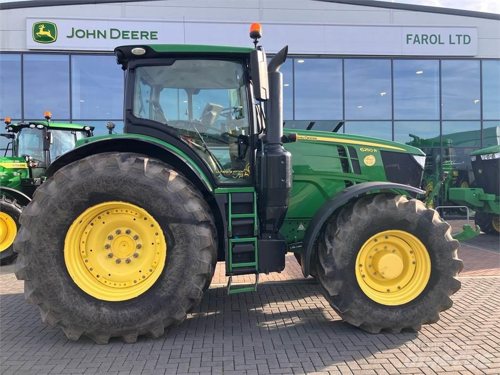 John Deere 6250R Tractoren
