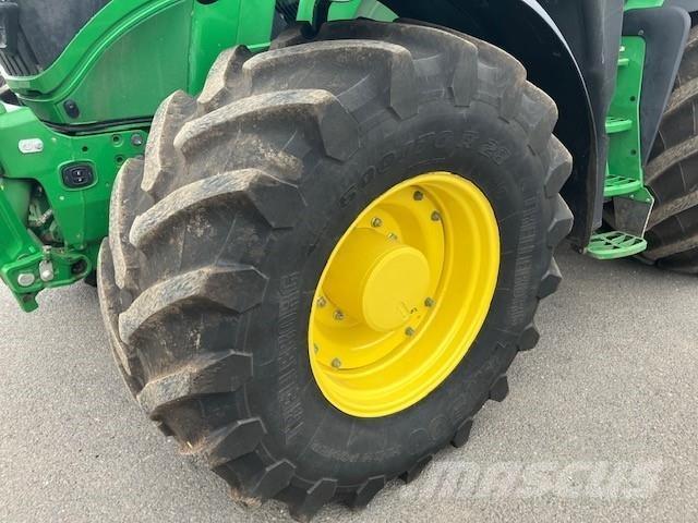 John Deere 6R 195 Tractoren