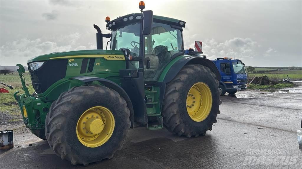 John Deere 6R 215 Tractoren