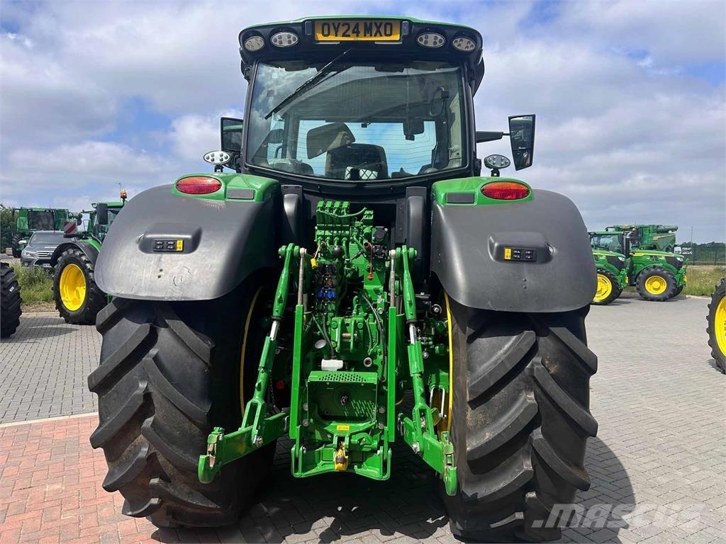 John Deere 6R 215 Tractoren