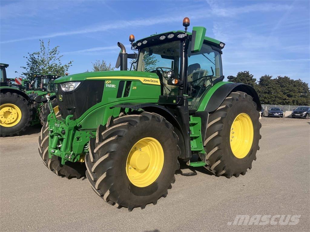 John Deere 6R 215 Tractoren