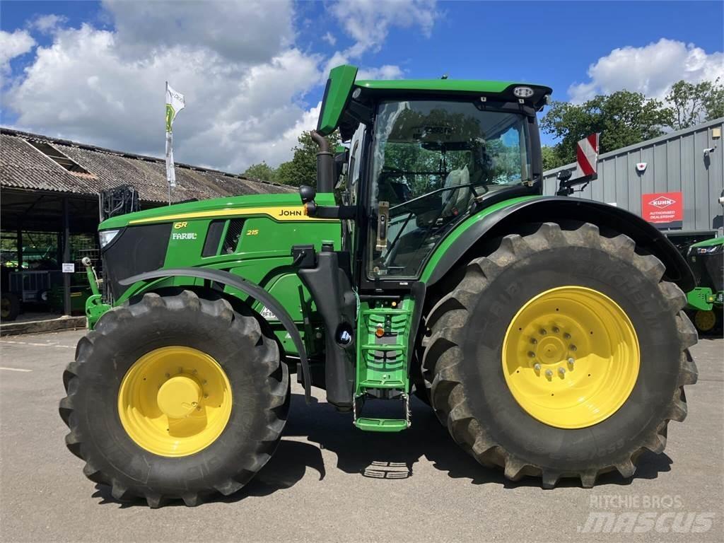 John Deere 6R 215 Tractoren