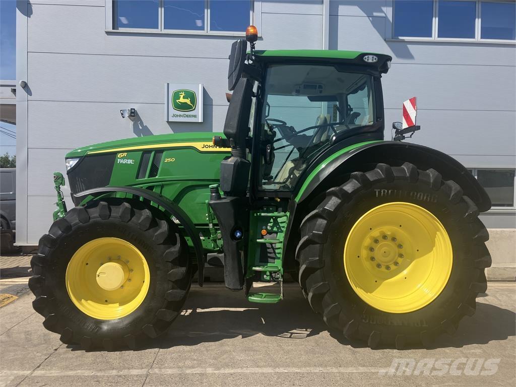 John Deere 6R 250 Tractoren