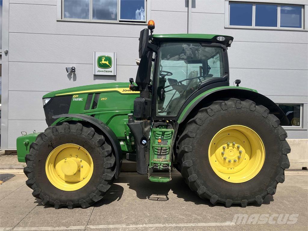 John Deere 6R 250 Tractoren