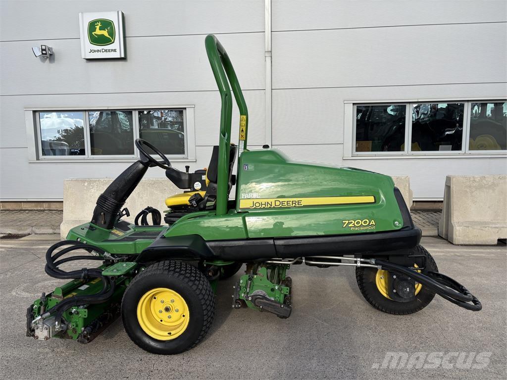 John Deere 7200A Loopmaaier