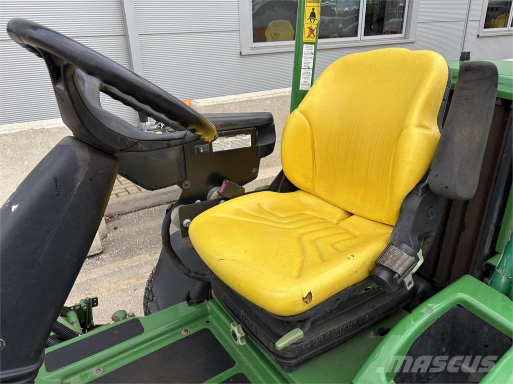 John Deere 7200A Loopmaaier