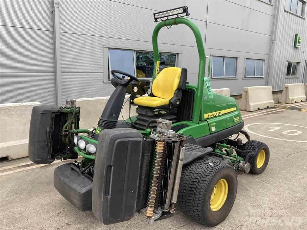 John Deere 7500AE Loopmaaier